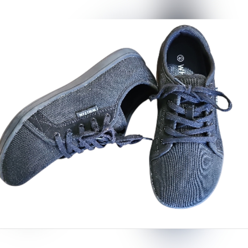Whitin Black 9.5 W-wide Shoes/sneakers